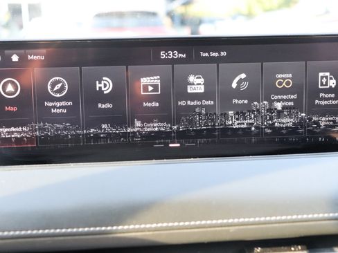 Used 2023 Genesis G80 2.5T image 32