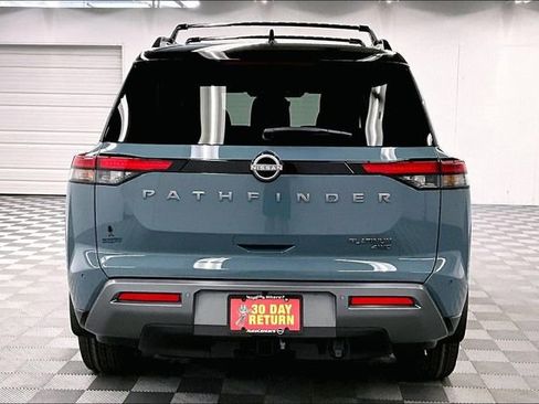 New 2026 Nissan Pathfinder Platinum AWD/4WD image 4