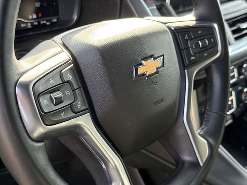 Used 2023 Chevrolet Suburban Premier image 29
