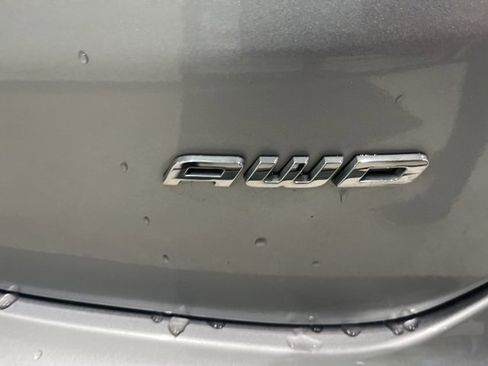 Used 2024 Ford Edge Titanium image 7