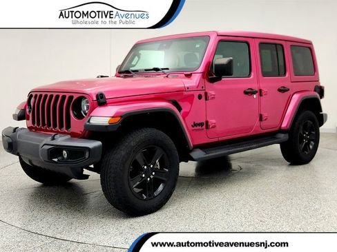 Used 2022 Jeep Wrangler Unlimited Sahara AWD/4WD image 1