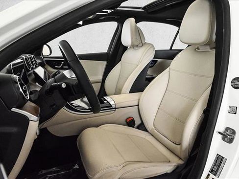 Certified 2025 Mercedes-Benz C 300 4MATIC Sedan image 18