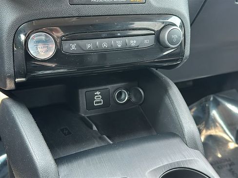 Used 2024 Ford Escape Platinum AWD/4WD image 22