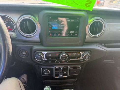 Certified 2020 Jeep Wrangler Unlimited Sahara AWD/4WD image 16