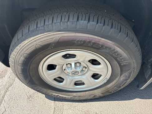 Certified 2025 Nissan Frontier S AWD/4WD image 12