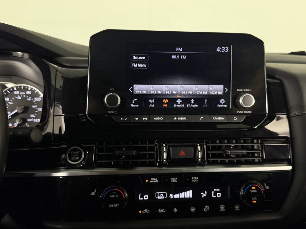Used 2024 Nissan Pathfinder SV FWD image 13