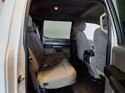 Used 2019 Ford F150 XLT w/ Equipment Group 302A Luxury AWD/4WD image 9