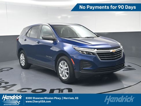 Used 2022 Chevrolet Equinox LS w/ LS Convenience Package FWD image 1