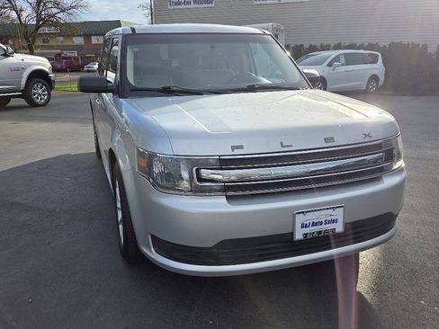 Used 2015 Ford Flex SE image 4