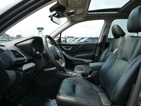 Used 2023 Subaru Forester Limited AWD/4WD image 31