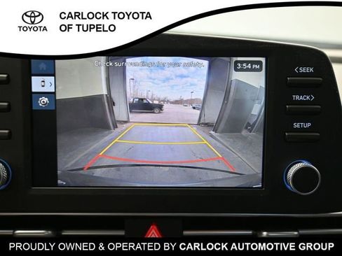 Used 2024 Hyundai Elantra SE image 12