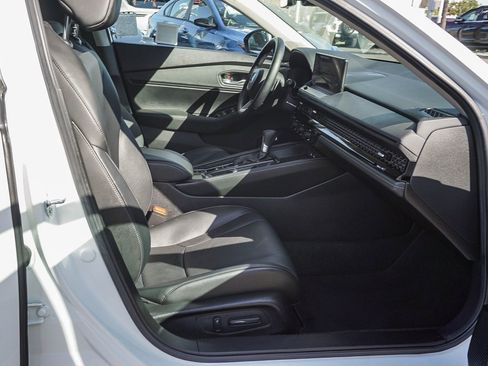 Used 2025 Honda Accord Touring image 13