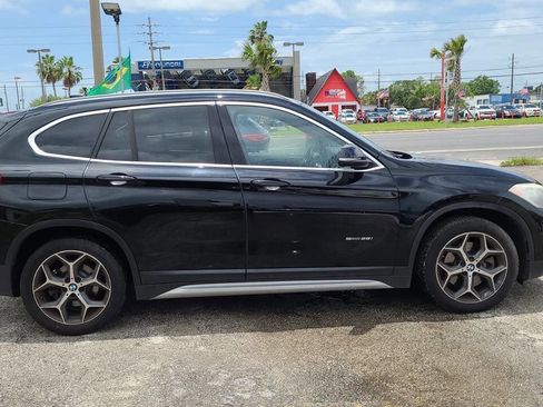 Used 2018 BMW X1 sDrive28i FWD image 3