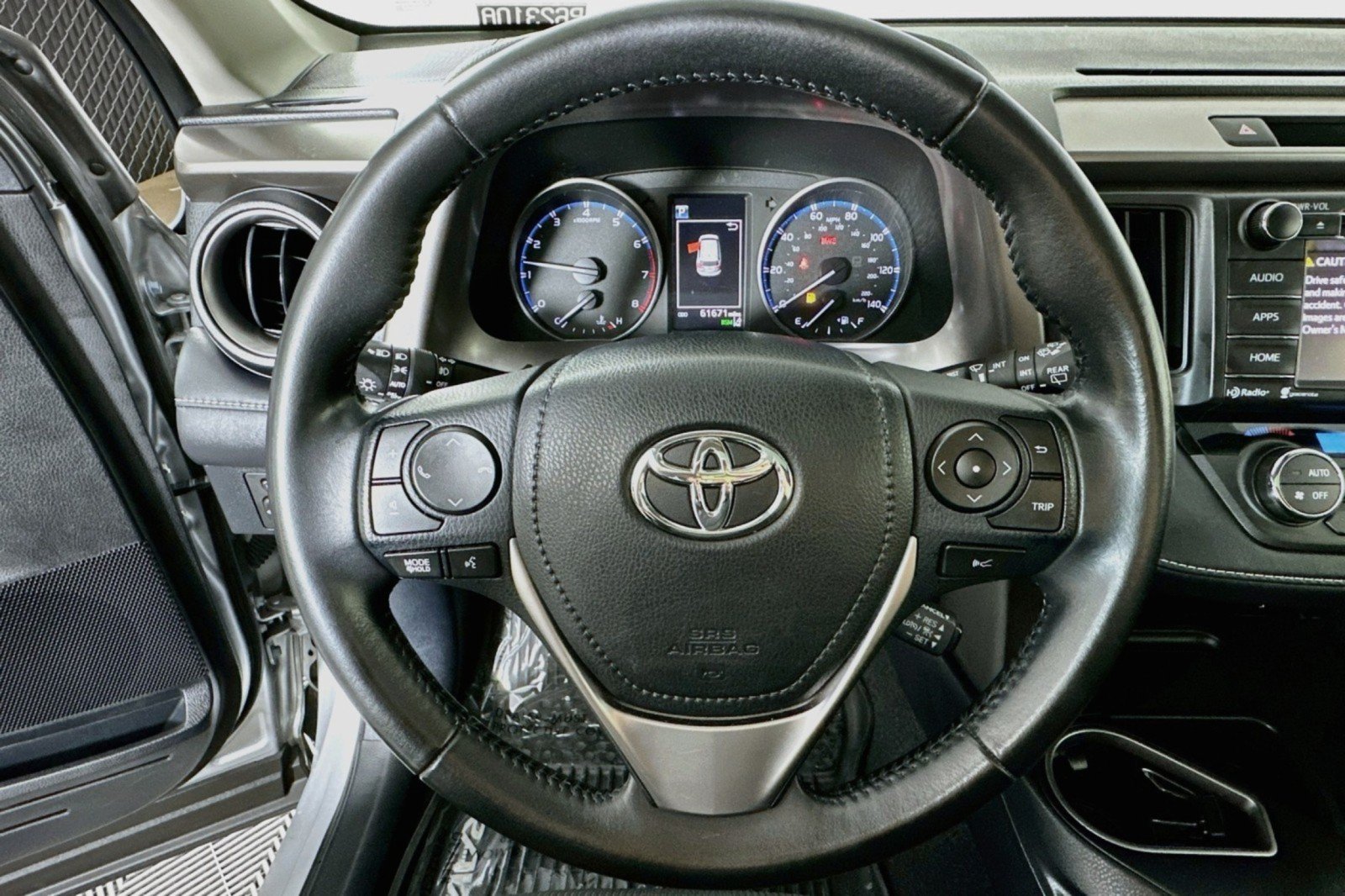 Used 2018 Toyota RAV4 XLE w/ Plus Extra Value Package FWD image 19