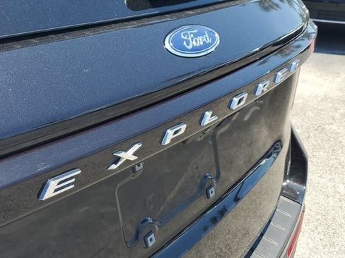 Used 2025 Ford Explorer Active RWD image 5