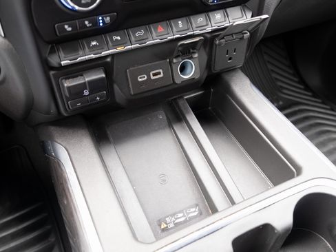 Used 2022 Chevrolet Silverado 1500 LTZ w/ Technology Package image 5