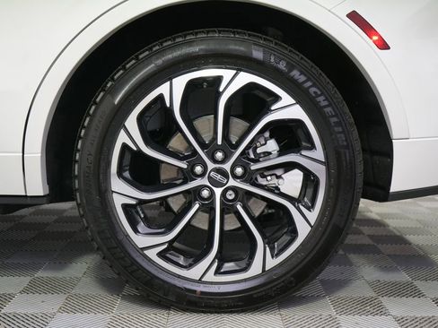 New 2026 Lincoln Nautilus Reserve AWD/4WD image 20