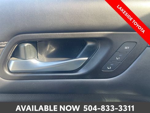 Used 2023 Nissan Pathfinder Platinum w/ Cargo Package AWD/4WD image 26