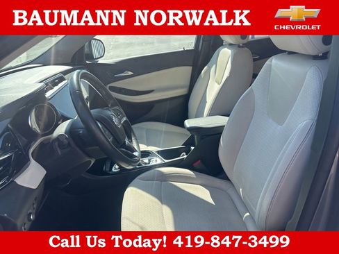 Used 2023 Buick Encore GX Preferred w/ Cold Weather Comfort Package FWD image 12