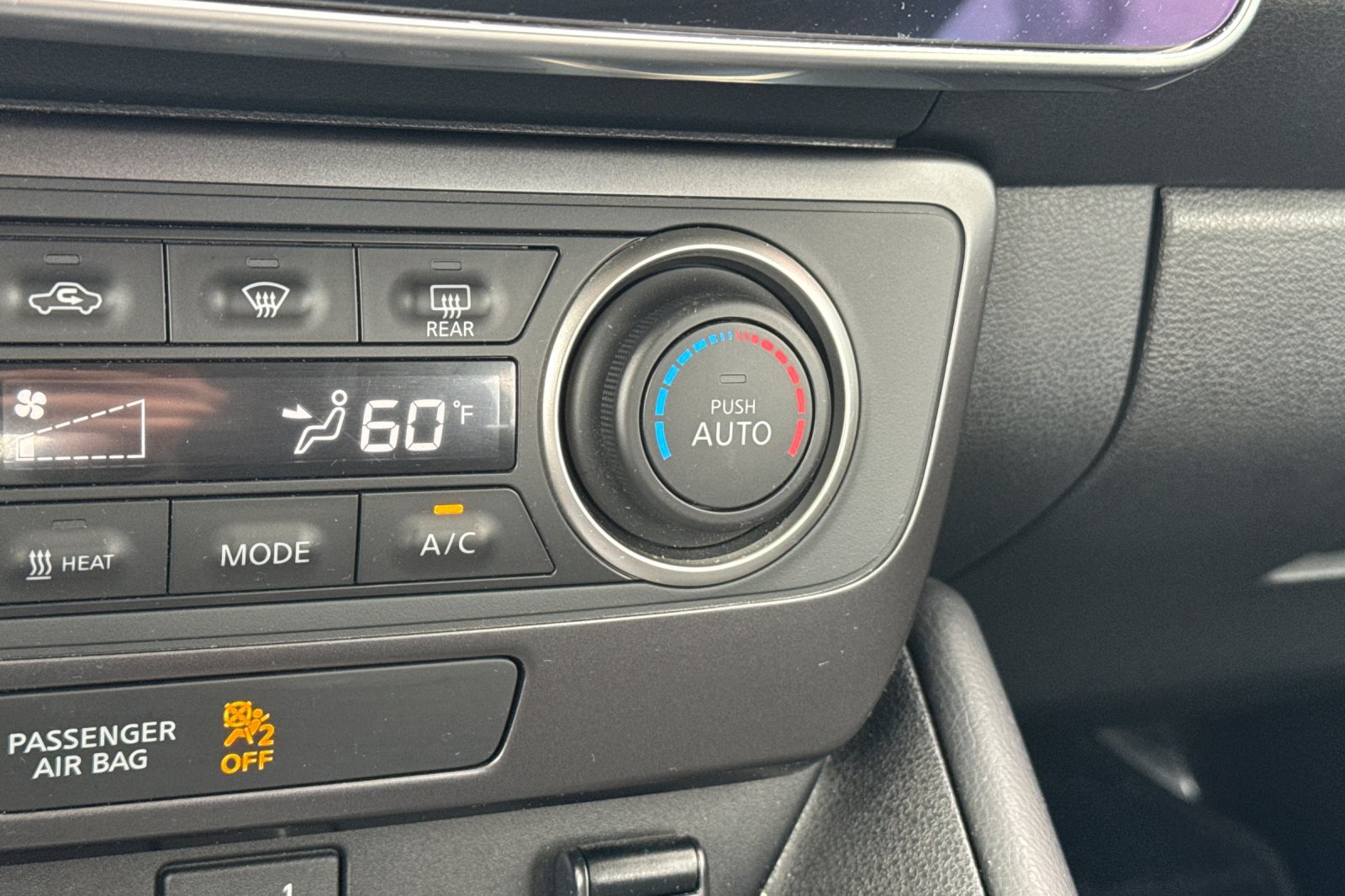 Used 2025 Nissan Leaf S FWD image 30