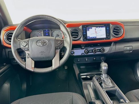 Used 2017 Toyota Tacoma TRD Off-Road w/ Tow Package image 22