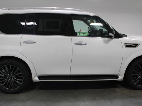 Used 2023 INFINITI QX80 Premium Select w/ Cargo Package image 10
