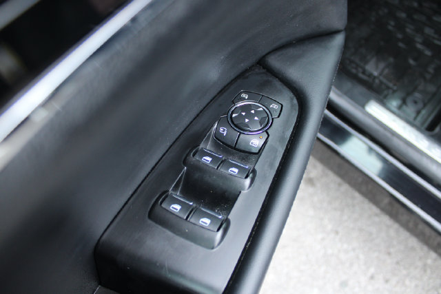 Used 2022 Lincoln Nautilus AWD image 11