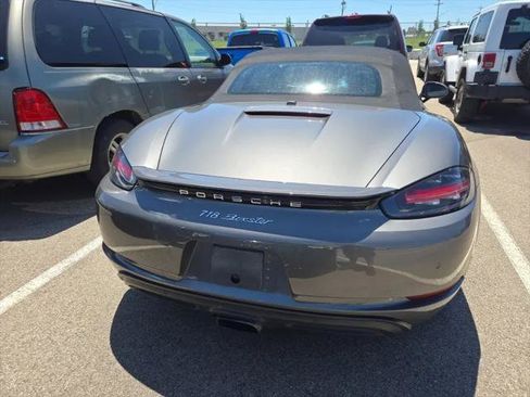 Used 2018 Porsche 718 Boxster RWD image 7