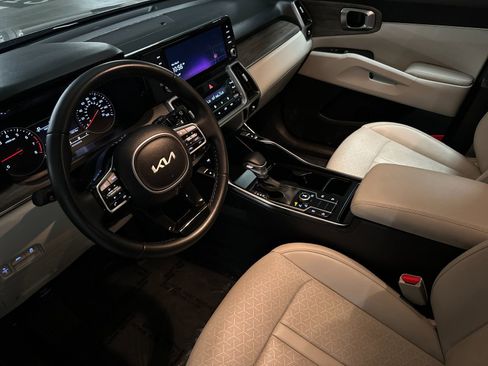 Certified 2023 Kia Sorento S AWD/4WD image 12