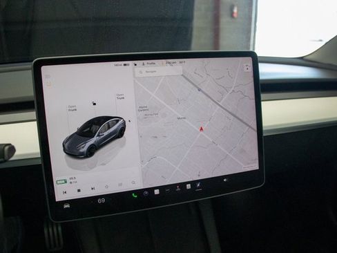 Used 2023 Tesla Model 3 Performance image 29