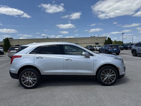 Used 2018 Cadillac XT5 Luxury AWD/4WD image 6