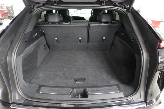 Used 2025 Cadillac Lyriq Luxury w/ LPO, Floor Liner Package AWD/4WD image 22