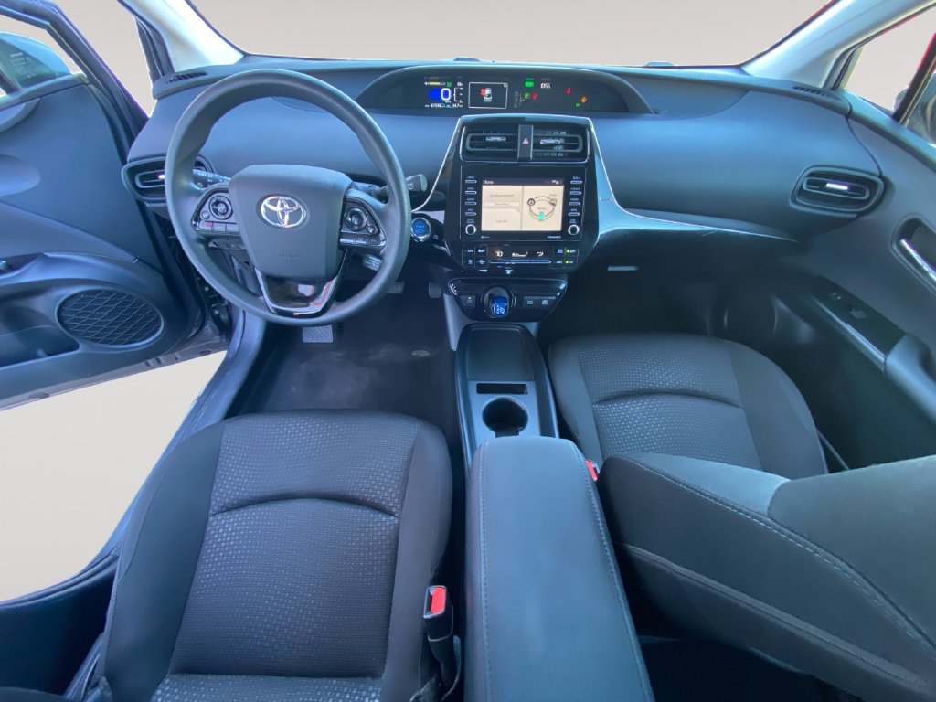 Used 2022 Toyota Prius LE AWD/4WD image 10
