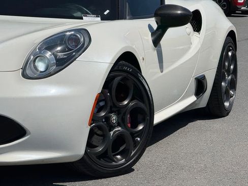Used 2016 Alfa Romeo 4C Coupe w/ Coupe Track Package 1 RWD image 9