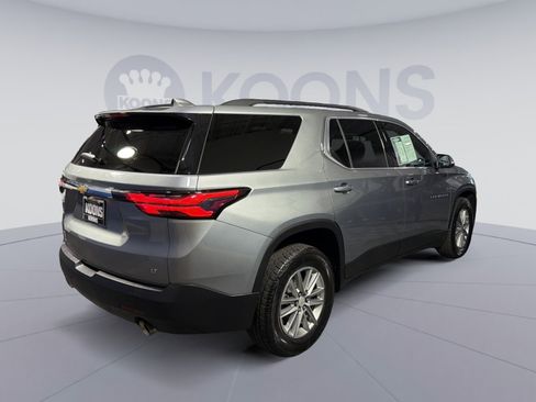 Used 2023 Chevrolet Traverse LT image 7