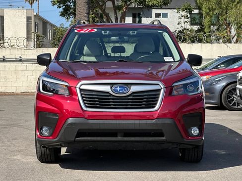 Used 2021 Subaru Forester Premium AWD/4WD image 9