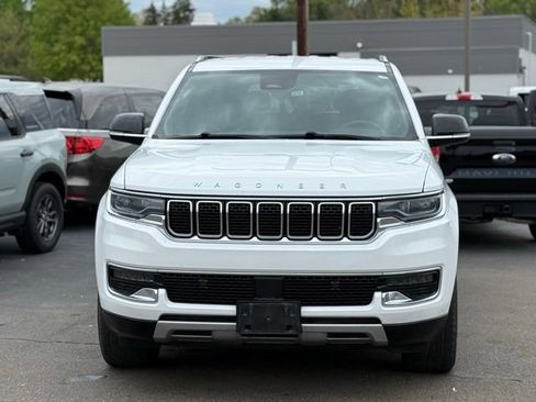 Used 2023 Jeep Wagoneer Series II AWD/4WD image 37