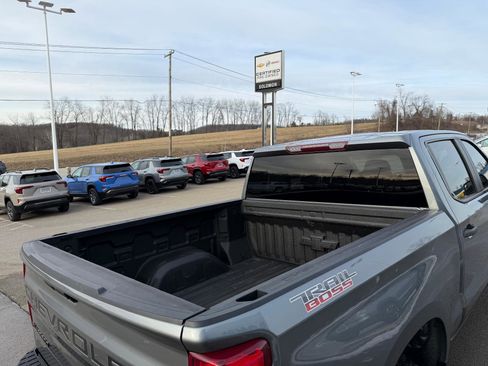 Used 2020 Chevrolet Silverado 1500 Custom Trail Boss w/ Custom Convenience Package image 11