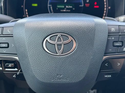 Used 2026 Toyota Camry SE w/ Multimedia Upgrade Package AWD/4WD image 37