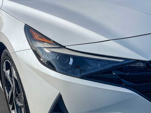 Used 2023 Hyundai Elantra SEL w/ Convenience Package image 7