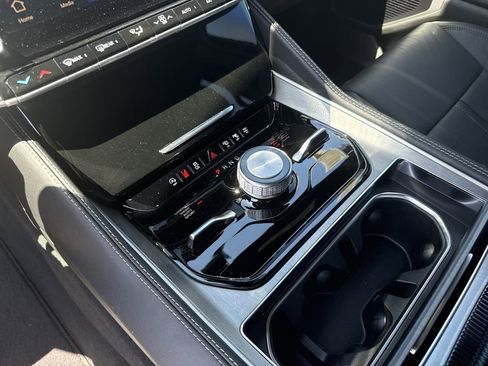 New 2026 Jeep Grand Wagoneer L Limited image 19