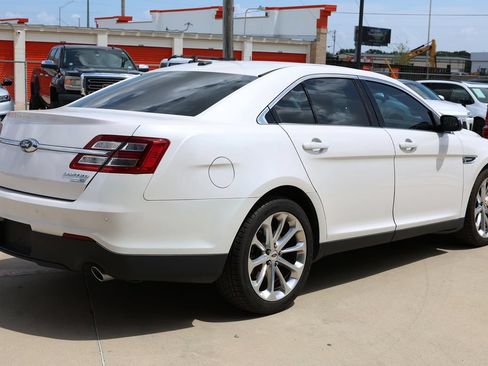 Used 2019 Ford Taurus Limited AWD/4WD image 5