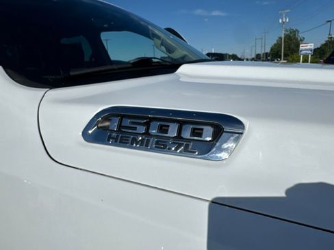 Used 2020 RAM 1500 Big Horn AWD/4WD image 42