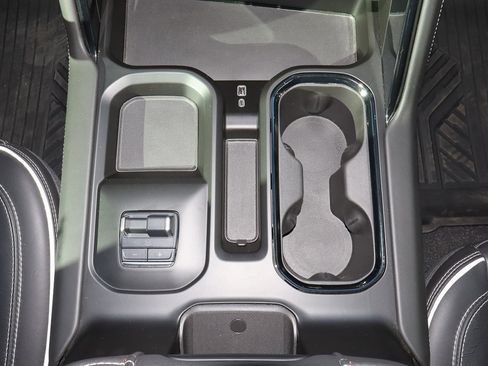 Used 2024 GMC Sierra 2500 AT4X w/ AT4X AEV Edition image 30