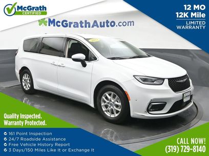 Used 2023 Chrysler Pacifica Touring-L