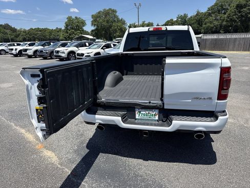 Used 2020 RAM 1500 Limited AWD/4WD image 35