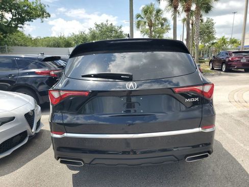 Certified 2024 Acura MDX FWD w/ Technology Package image 8