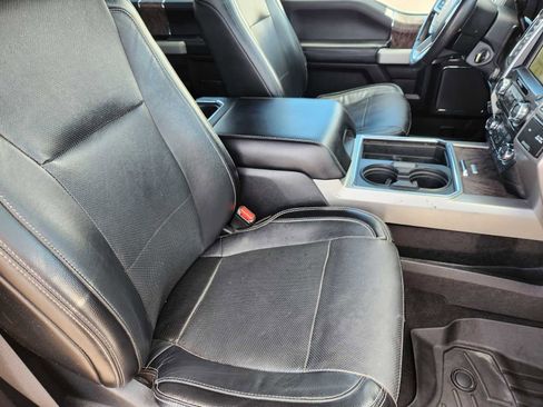 Used 2017 Ford F250 Lariat w/ Lariat Value Package image 14