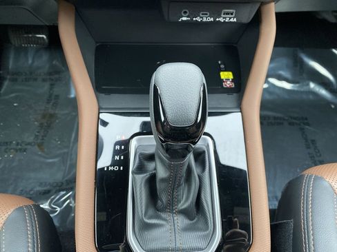 Used 2025 Subaru Forester Touring image 16