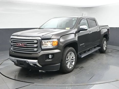 Used 2020 GMC Canyon SLT w/ Driver Alert Package AWD/4WD image 3